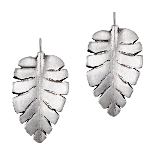 Aretes Hojas de Adán elaborados en Plata 925 con materiales sustentables. Inspirados en la naturaleza. Diseño original y único 100% hecho a mano. Joyería artesanal mexicana.