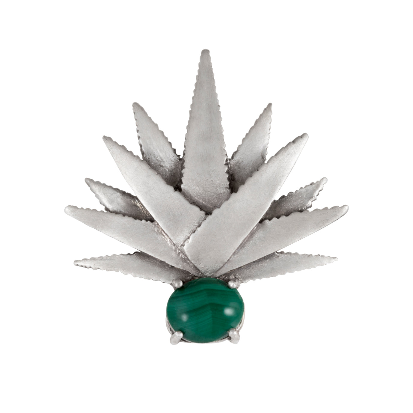 Dije en plata 925 Agave Malaquita con gema color verde, diseño de autor en plata de origen mexicano. Joyería artesanal inspirada en la cultura mexicana. Colección Viva México Eva Carrillo Joyas.